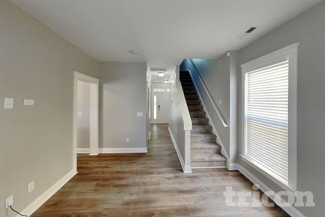 Photo - 13528 Swinton Rd