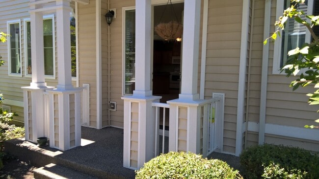 Building Photo - 2125 Bobs Hollow Ln