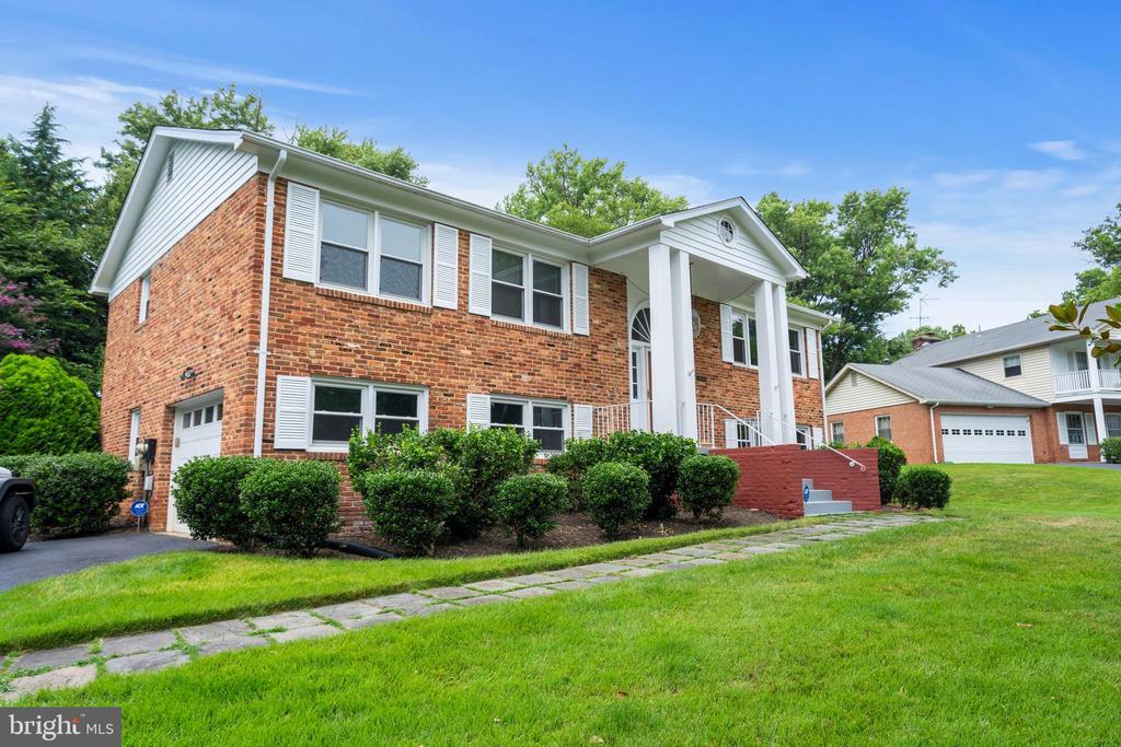 Photo - 8020 Agin Ct
