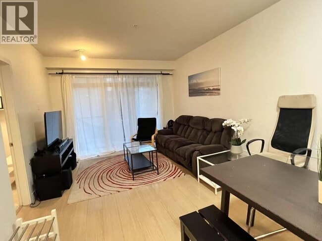 Photo - 6033 Gray Ave