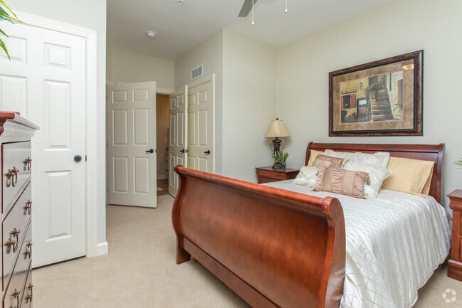 1HAB, 1BA - 701 ft² - McEachern Village - 55+ Community