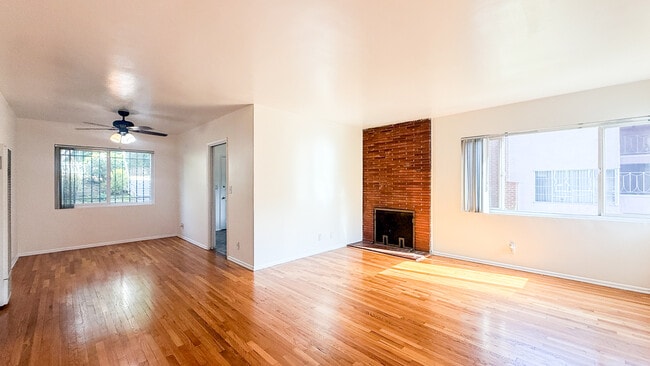 Building Photo - 4107 Don Tomaso Dr Unit 2