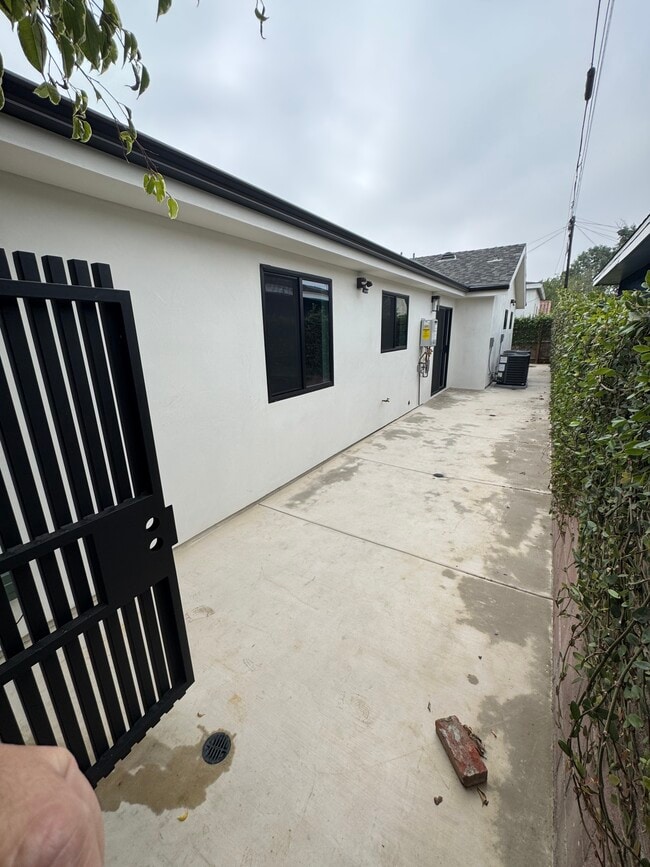 Photo - 4210 W 119th St