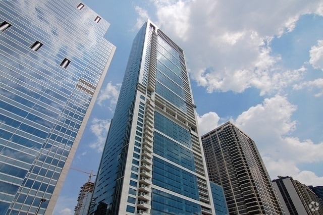 Building Photo - 340 E Randolph St Unit 1204 Rental