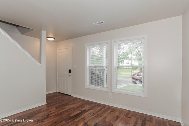 Photo - 1842 Baird St