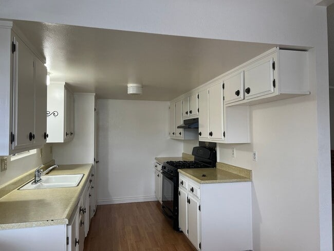 Photo - 431 Kodiak St