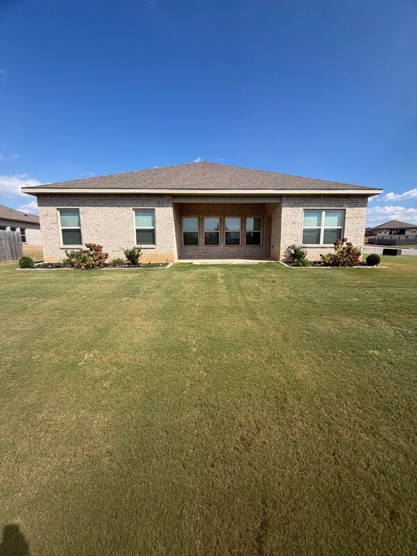 13937 Lannister Ln