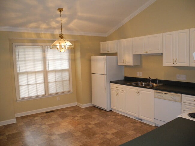 Photo - Condo / W. Burlington