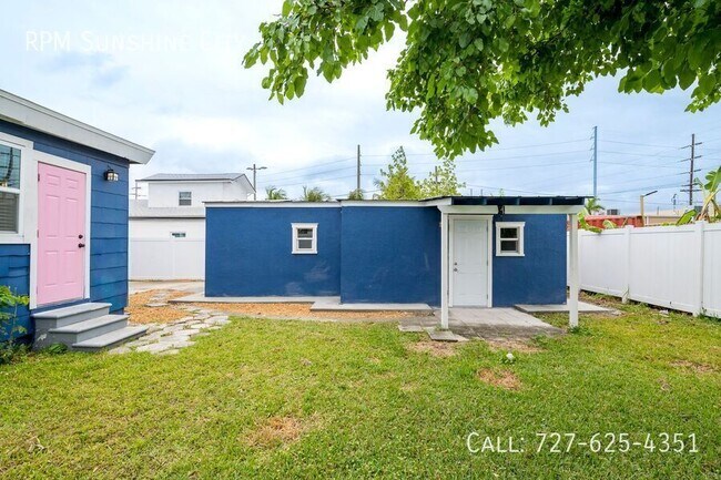 Photo - 2017 Ocean View Pl Unit B