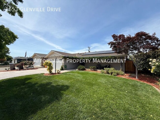 Photo - 1653 Glenville Dr