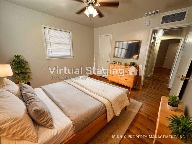 Photo - 2115 S Loop 289