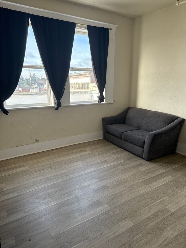 Photo - 97 E 1st St Unit 206