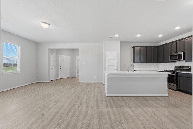 Photo - 10406 Milford Wds Ln