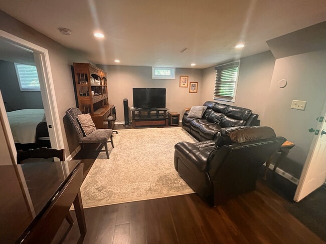 Building Photo - 1115 N Utah Ave Unit lower lvl Studio Apart.