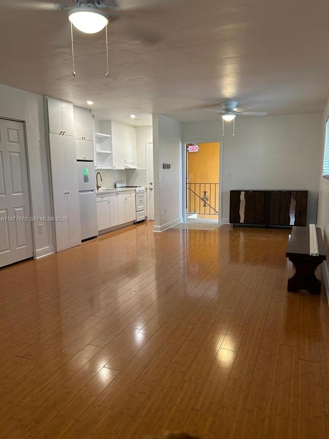 Photo - 7901 SW 64th Ave Unidad 20