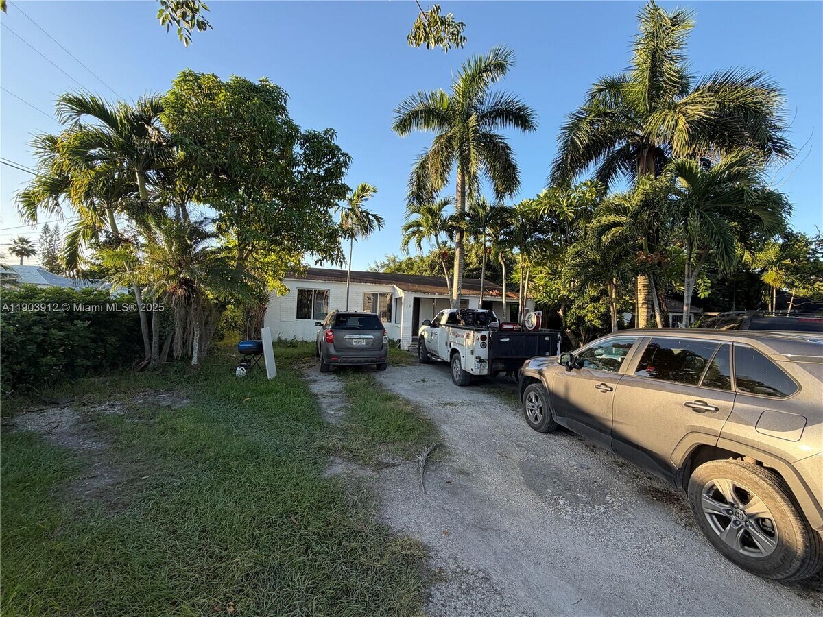 Photo - 130 NW 9th St