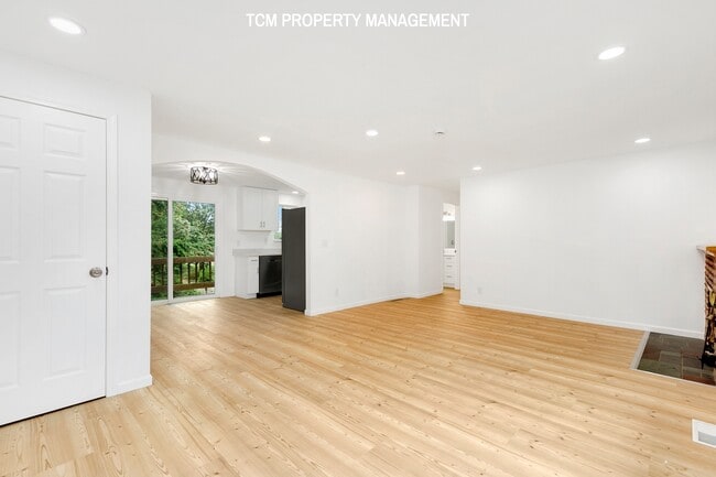 Photo - 4806 S 179th St