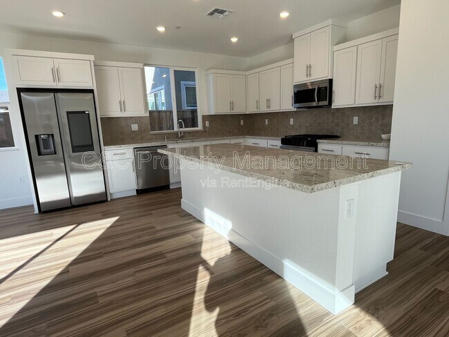 Photo - 2782 Old Larks Ln