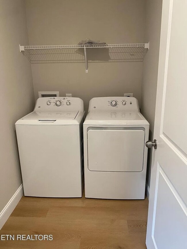 Photo - For Rent – Modern 2BR/2.5BA Townhome in Prime Knoxville Location! MOVE IN SPECIAL $1000 off firs...