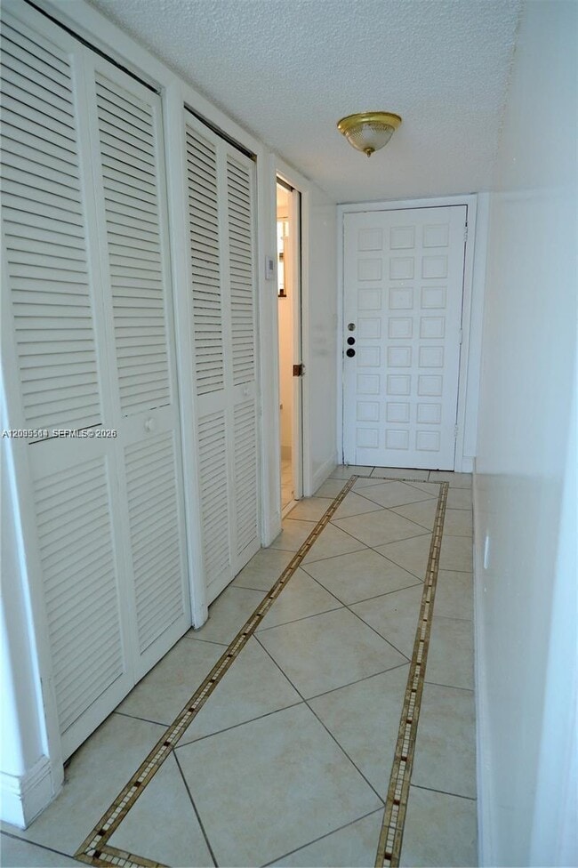 Photo - 650 NE 149th St Unit 505F