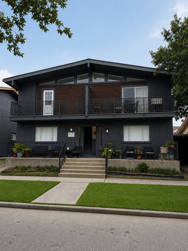 Building Photo - Oakcliff Apartments