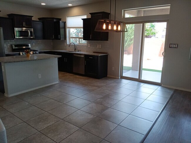 Photo - 5 Bedroom, 3 Bathroom Home! Schedule a Showing Today!