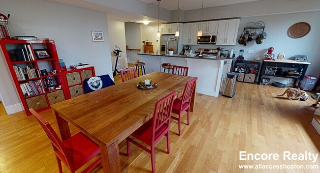 Photo - 168 Hampshire St Unit 4C