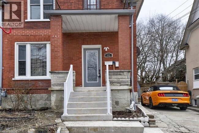 Photo - 147 Benton St