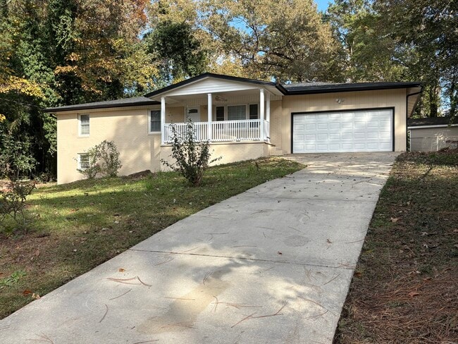 Photo - 111 Hawthorne Rd