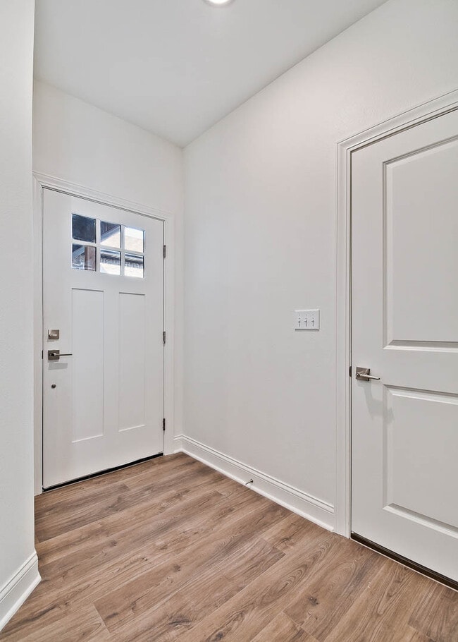 Photo - 361 Turnberry Ct