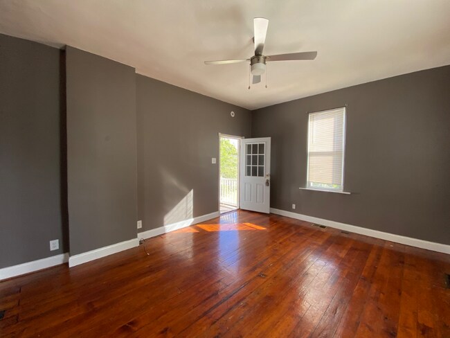 Photo - 1116 E 5th St