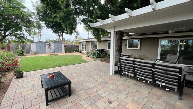 Photo - Turnkey 3 Bed 2 Bath Single Story View Home in Orange