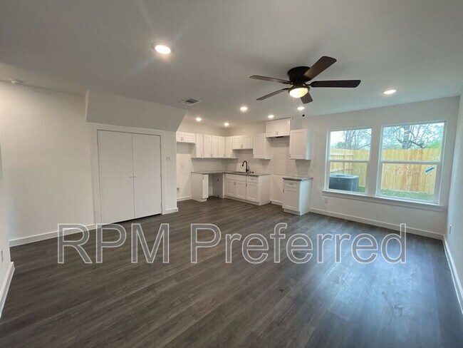 Photo - 8226 Linda Vista Rd