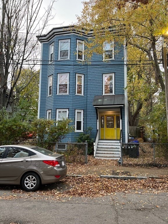 Photo - 13 Oakdale St Apartment Unit 1