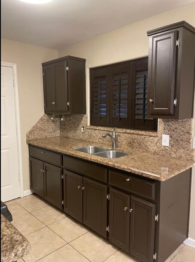 Photo - 307 S Sol Dorado St