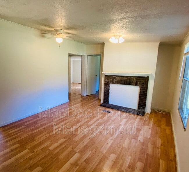 Photo - 3611 Shirleys Hill Rd