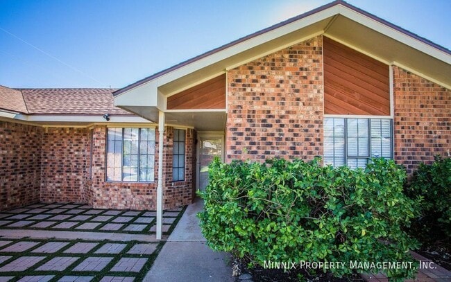 Photo - 3401 Essex Ave