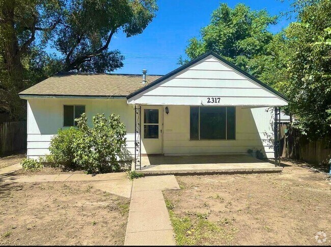 Building Photo - Remodeled 2 Bedroom 2 Bath House