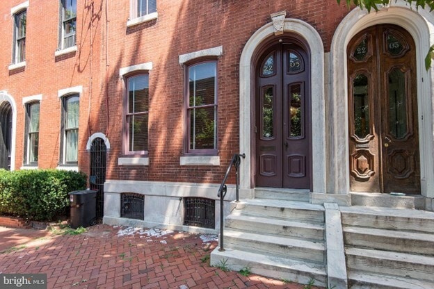 Building Photo - 2205 Mount Vernon St Unit 2