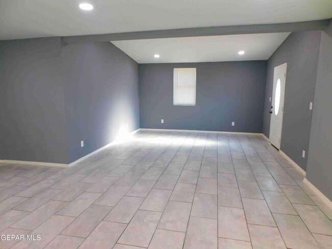 Photo - 712 Ascencion St