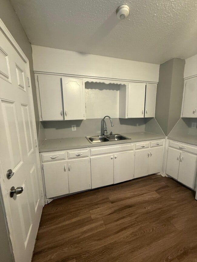 Photo - 2300 S Kate Ave