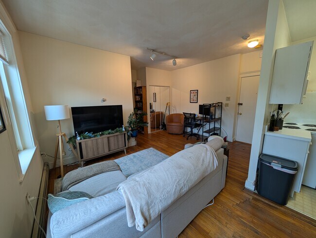 Photo - 4 Ransom Rd Unit 10