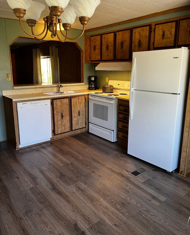 Photo - 1086 Eagle Nest Rd