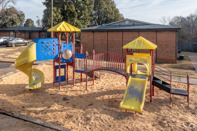 Playground - Magnolia Ridge Apartments