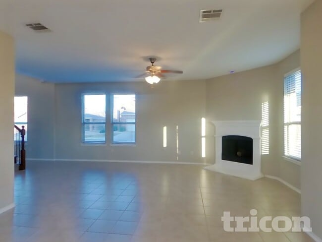 Photo - 8928 Deadwood Ln