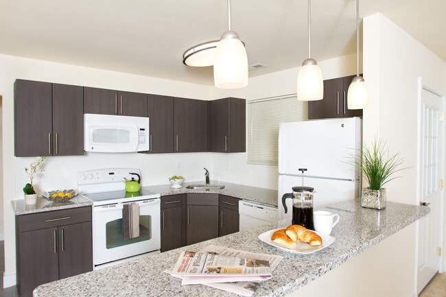 Photo - Knightsbridge Apartments