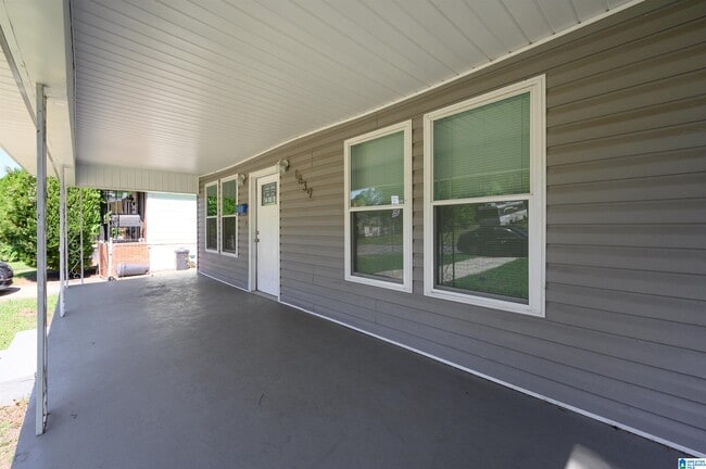 Photo - 1839 1st St S