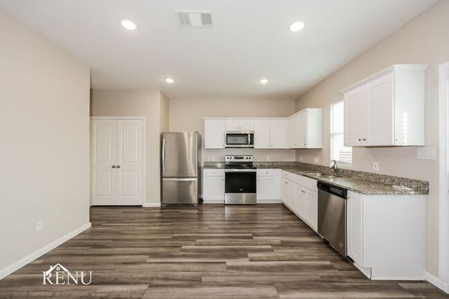 Photo - 6618 Charleston Dr