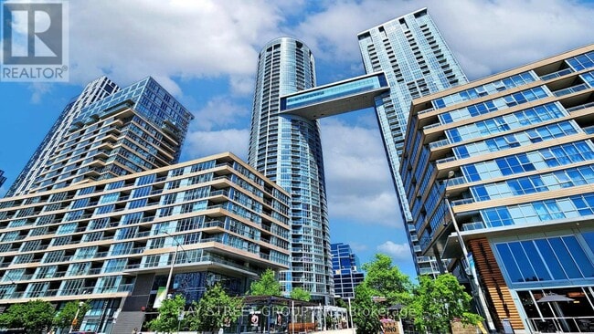 Photo - 21 Iceboat Terr Unité 2315