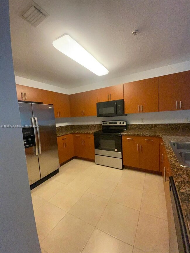 Photo - 11202 NW 83rd St Unit 221